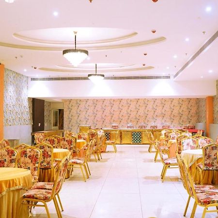 Aa Hotels & Resorts Zirakpur Bagian luar foto