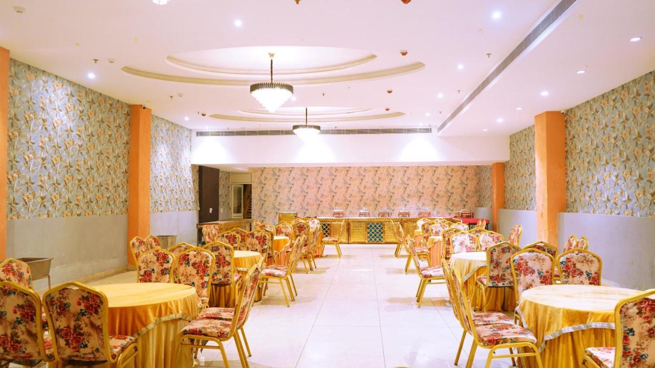 Aa Hotels & Resorts Zirakpur Bagian luar foto